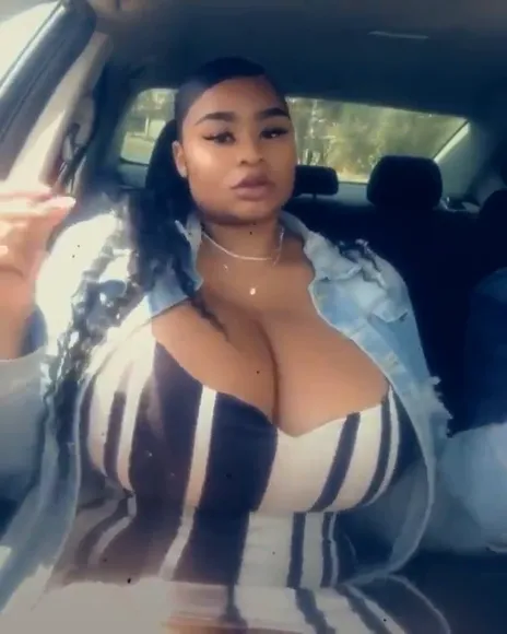 Kim-tiddies Striped Top Boobs Display OnlyFans Video Leaked