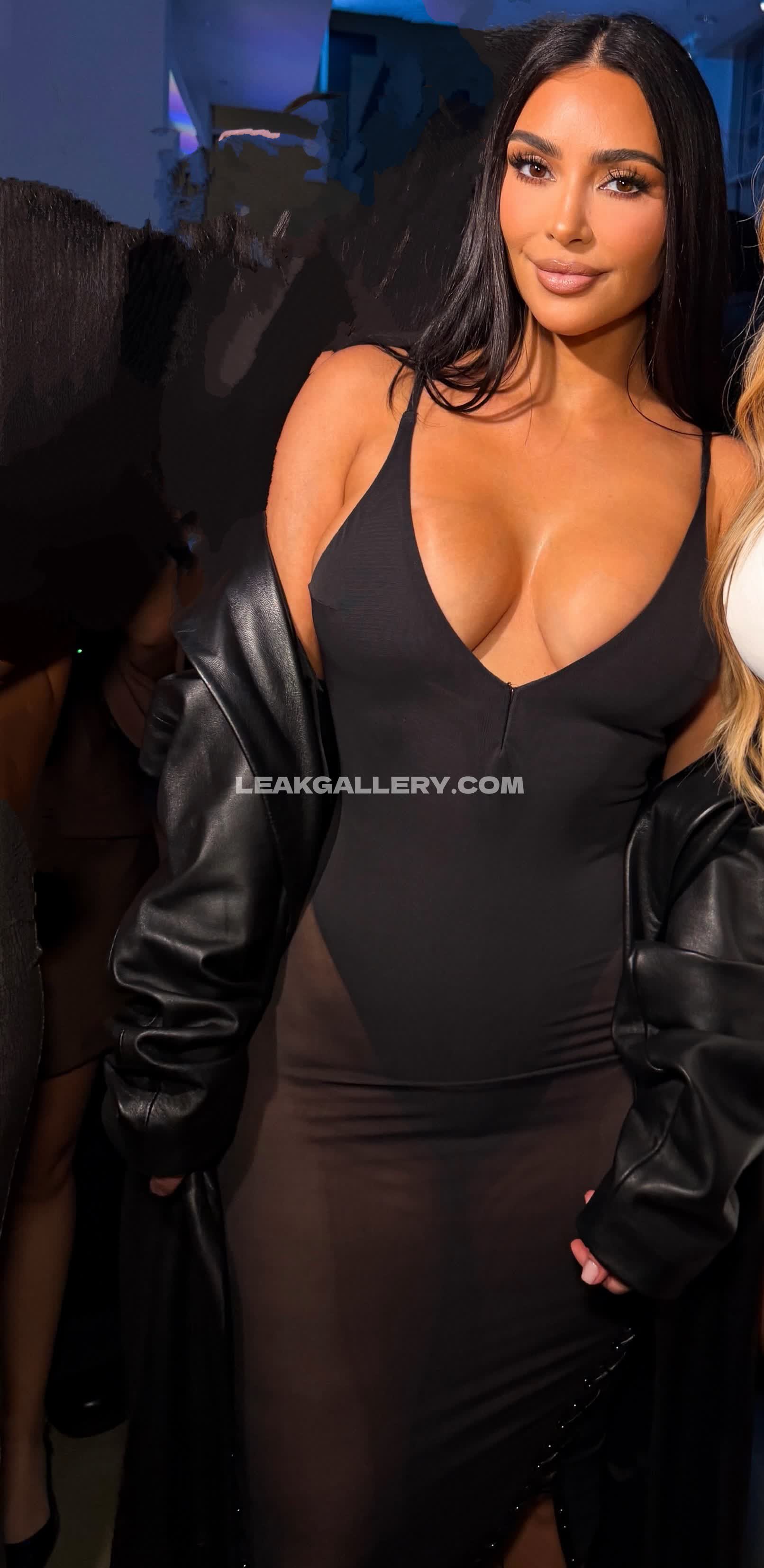 Kimkardashian / kim_kardashian Exclusive Leaked Nude OnlyFans #13260840
