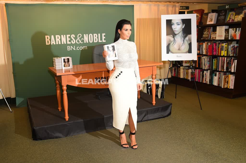 Kimkardashian / kim_kardashian Exclusive Leaked Nude OnlyFans #12661671