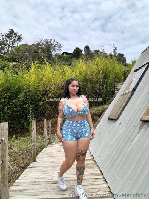 Kimvelezoficial Exclusiva filtración de OnlyFans desnuda #14919323