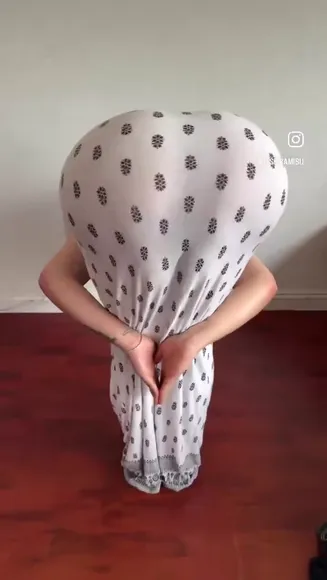 Kiramisuwu Dress Over Head Tease OnlyFans Video Leaked