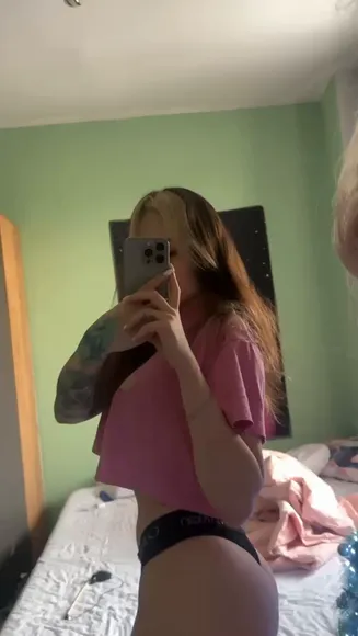 Kissyau Pink Crop Top Thong OnlyFans Video Leaked