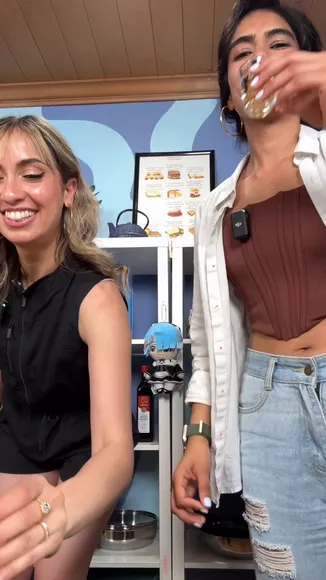 Kitirashi Midriff Baring Crop Top OnlyFans Video Leaked