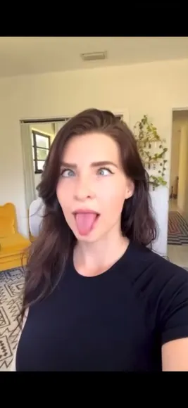 Kittyplays Tongue Out Tease OnlyFans Video Leaked