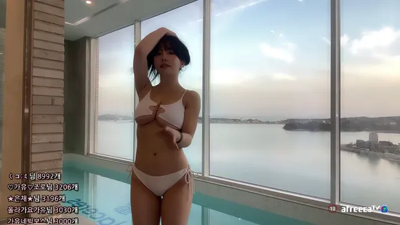 Kkkku96 White Bikini Pose OnlyFans Video Leaked