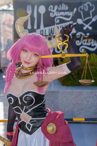 Komachi Horned Cosplay Outfit OnlyFans Photo Leaked