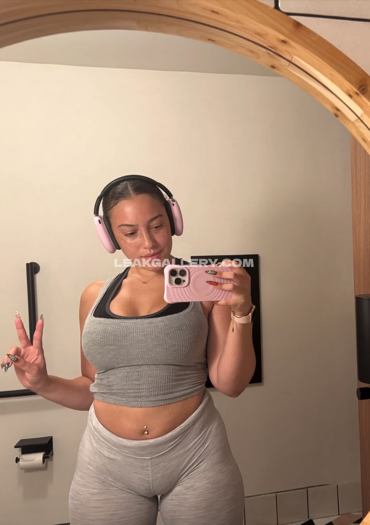Korirobinsonn / kokotatum / tatumk Exclusive Leaked Nude OnlyFans #13383688