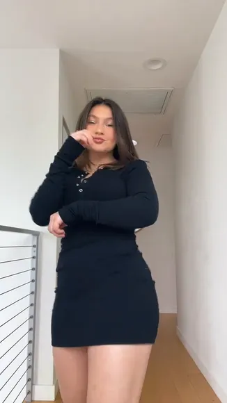 Krissyspaulding Tight Black Dress Pose OnlyFans Video Leaked