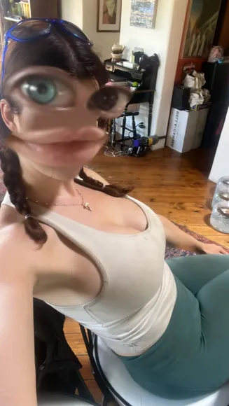 Krotchy Braless Tank Top Tease OnlyFans Video Leaked