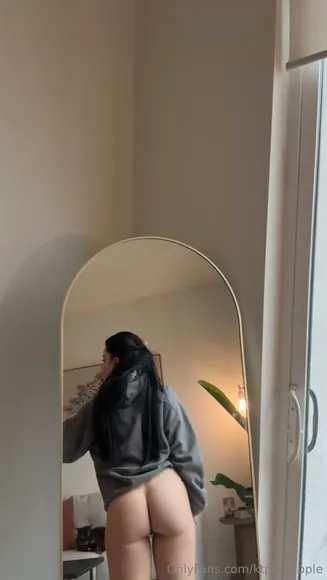 Ktpineapple Bare Ass In Hoodie OnlyFans Video Leaked