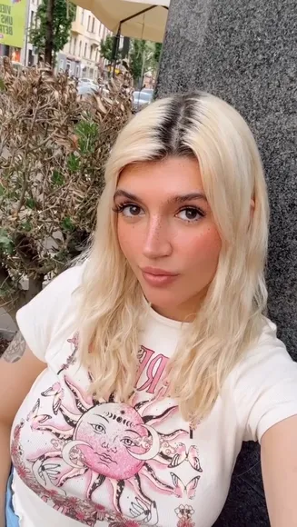 Kunshikitty Tongue Out Tease OnlyFans Video Leaked