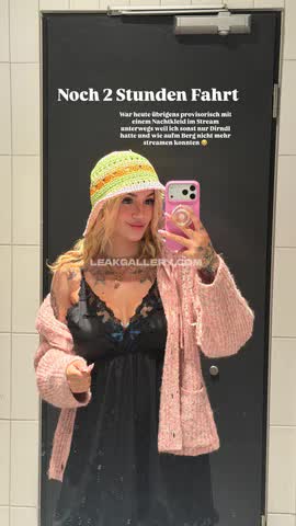 Kunshikitty Lace Bra Under Cardigan OnlyFans Photo Leaked