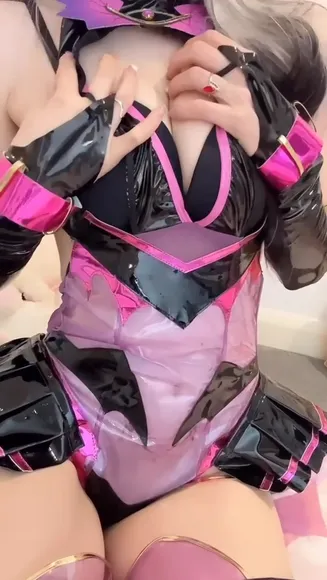 Kyaandere Latex Bodysuit Twerk OnlyFans Video Leaked