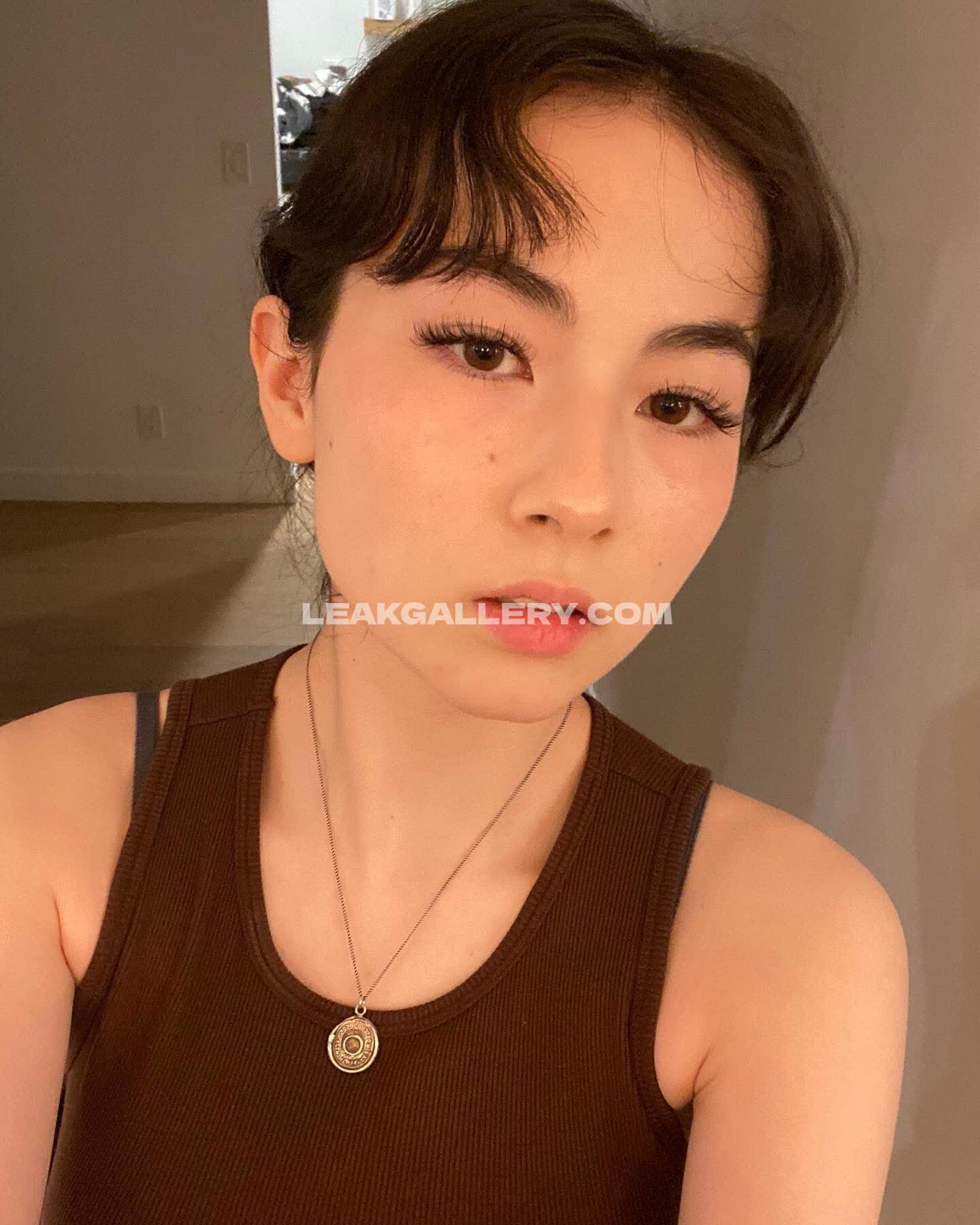 Kyedae Brown Tank Top Closeup OnlyFans Photo Leaked