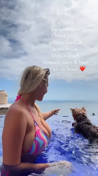 Kylie_knh Bikini Pool Play OnlyFans Video Leaked