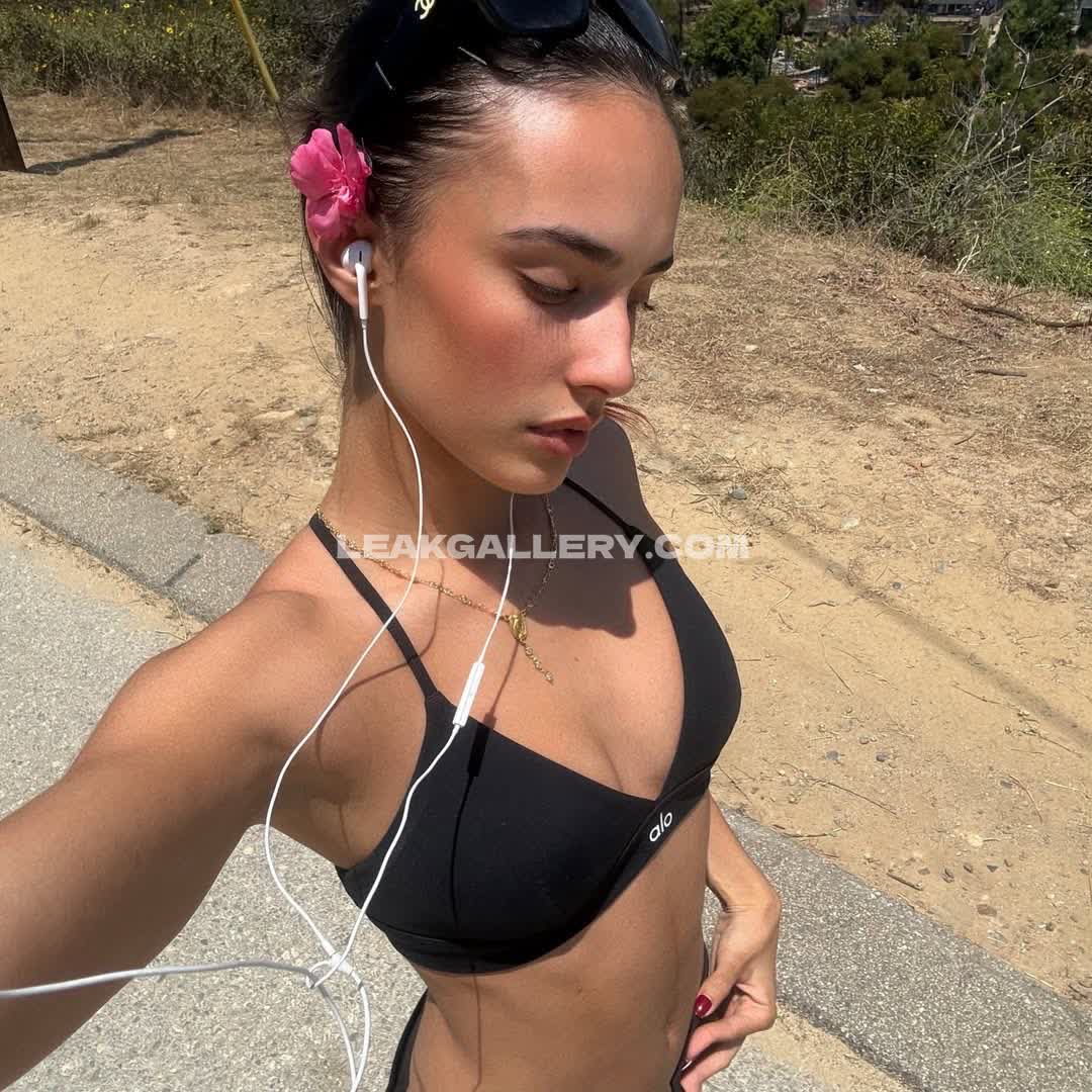 Kyliecantrall Exclusive Leaked Nude OnlyFans #13486744