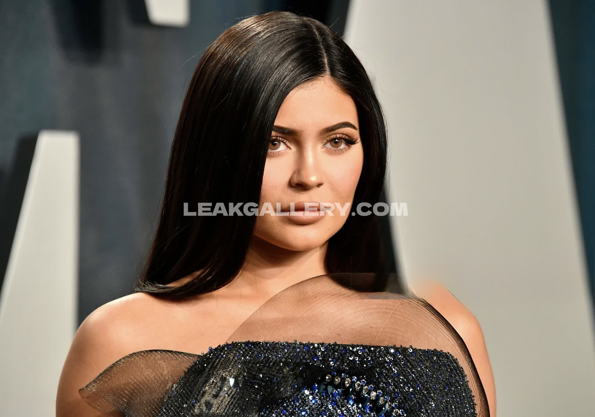 Kyliejenner Exclusive Leaked Nude OnlyFans #13352360