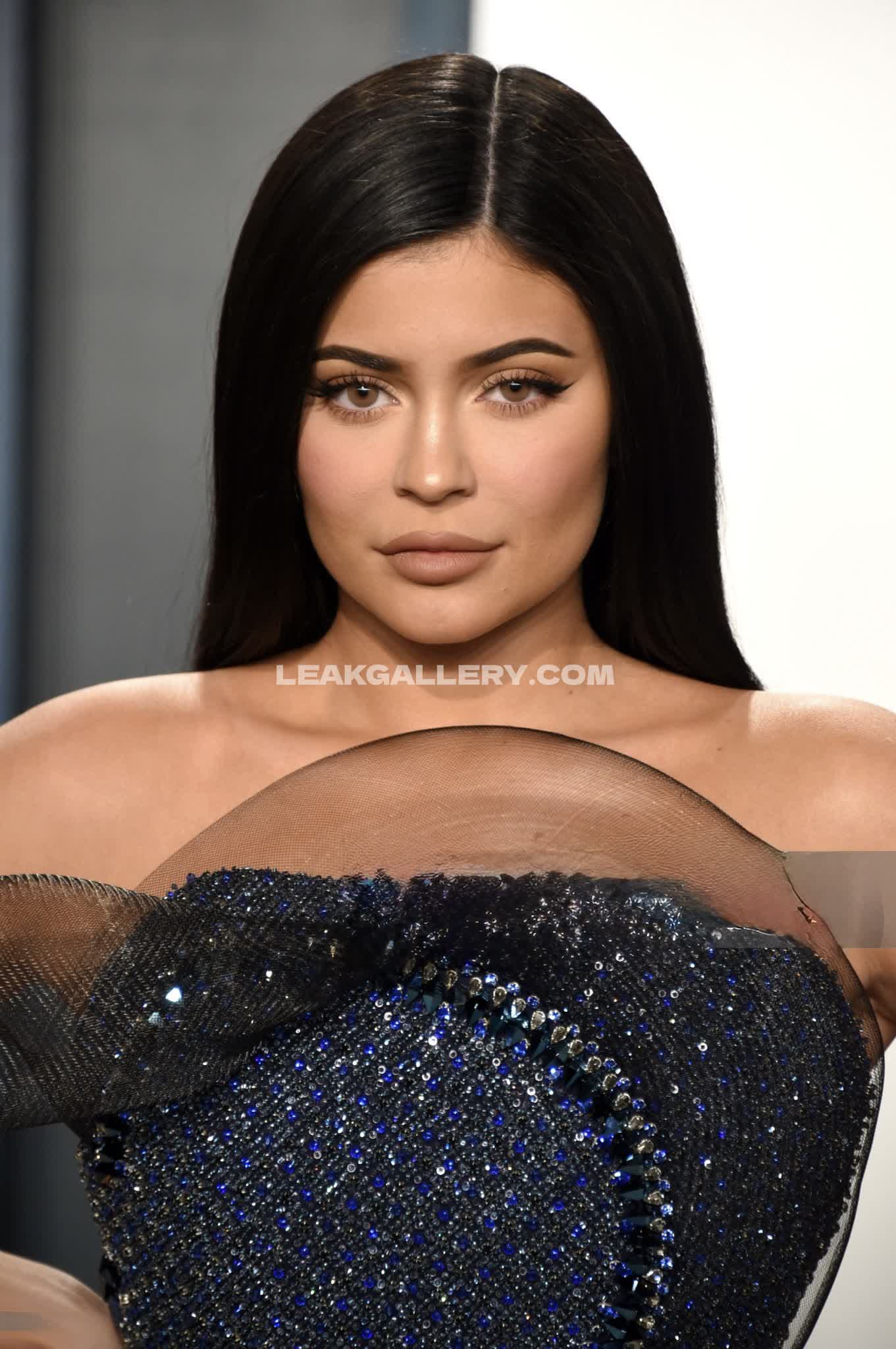 Kyliejenner Exclusive Leaked Nude OnlyFans #13352354