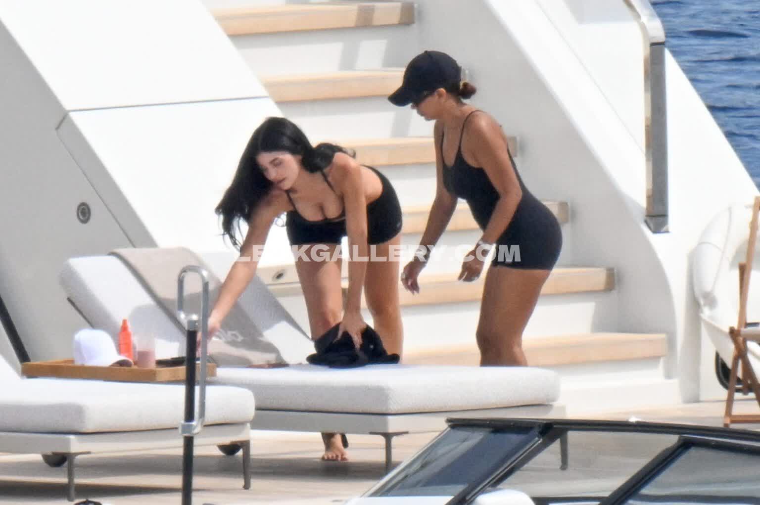 Kyliejenner Exclusive Leaked Nude OnlyFans #12925035