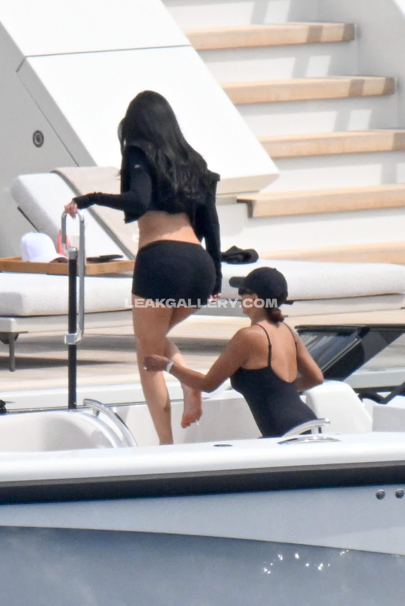 Kyliejenner Exclusive Leaked Nude OnlyFans #12925036