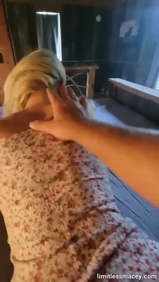 Laceyevanswwe Floral Dress Ass Grab OnlyFans Video Leaked