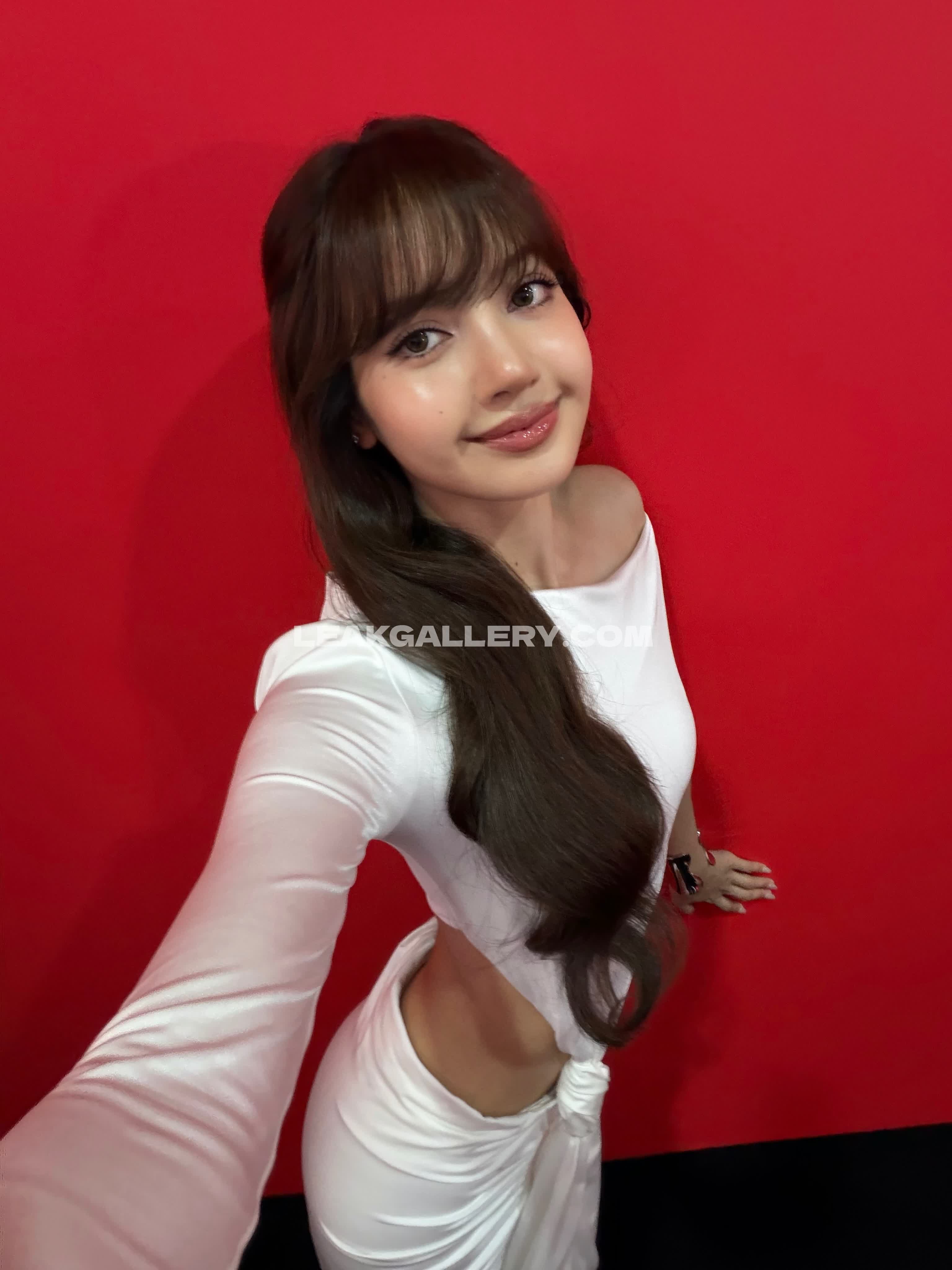 Lalalalisa_m Exclusive Leaked Nude OnlyFans #13001103