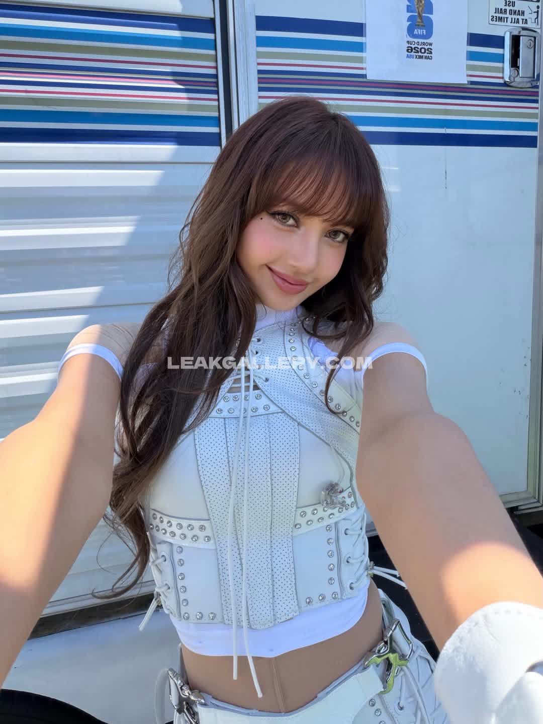 Lalalalisa_m Exclusive Leaked Nude OnlyFans #12790565