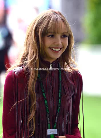 Lalalalisa_m Exclusive Leaked Nude OnlyFans #14984899