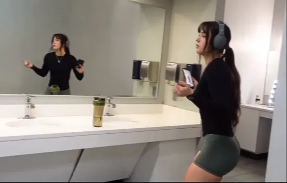 Lanyiyi Tight Shorts Ass View OnlyFans Video Leaked