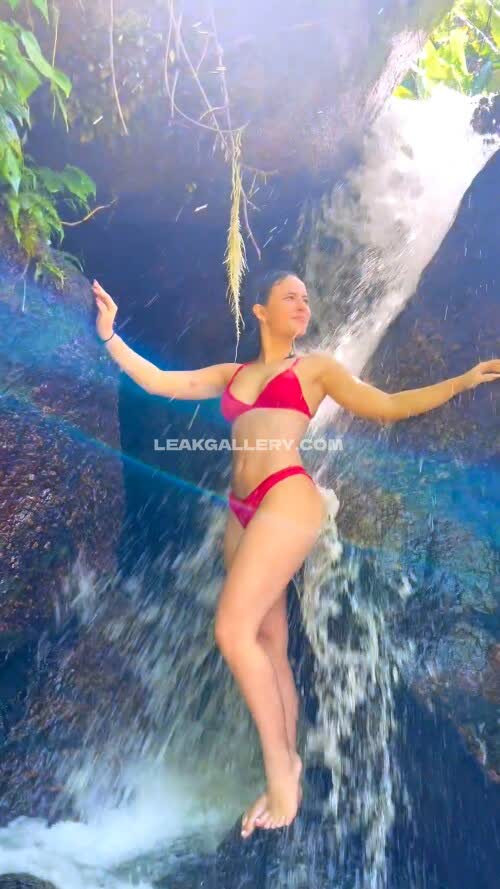 Larissamanoela Exclusive Leaked Nude OnlyFans #12314019