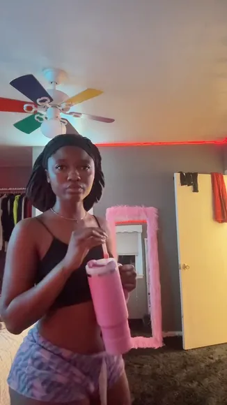 Lasirena_virtual Black Crop Top Tease OnlyFans Video Leaked