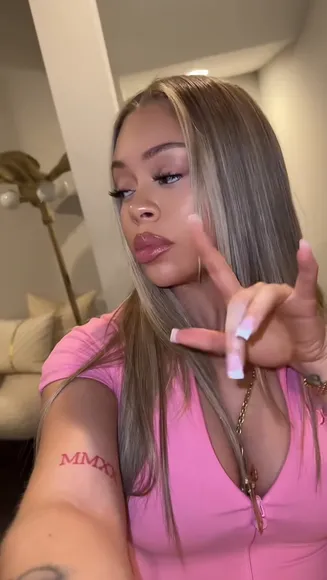 Latto Pink Top Tease OnlyFans Video Leaked