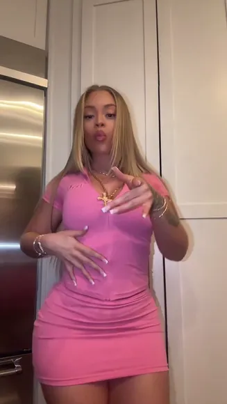 Latto Pink Dress Ass Shake OnlyFans Video Leaked