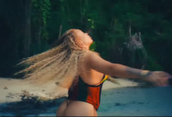 Latto Bikini Ass Twirling OnlyFans Video Leaked