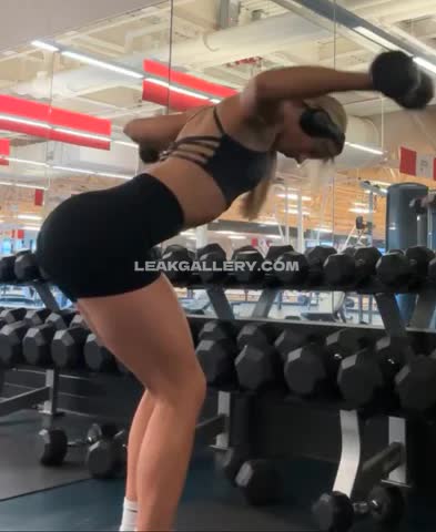 Lauren Gym Shorts Ass Bend OnlyFans Photo Leaked