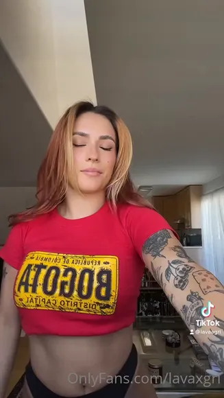 Lavaxgrl Low Cut Top Tease OnlyFans Video Leaked