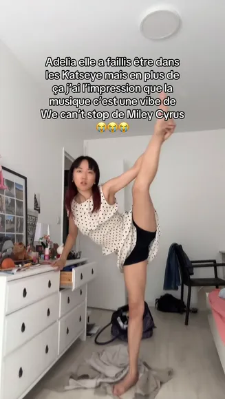 Laviedechlochette2 Polka Dot Dress Dance OnlyFans Video Leaked