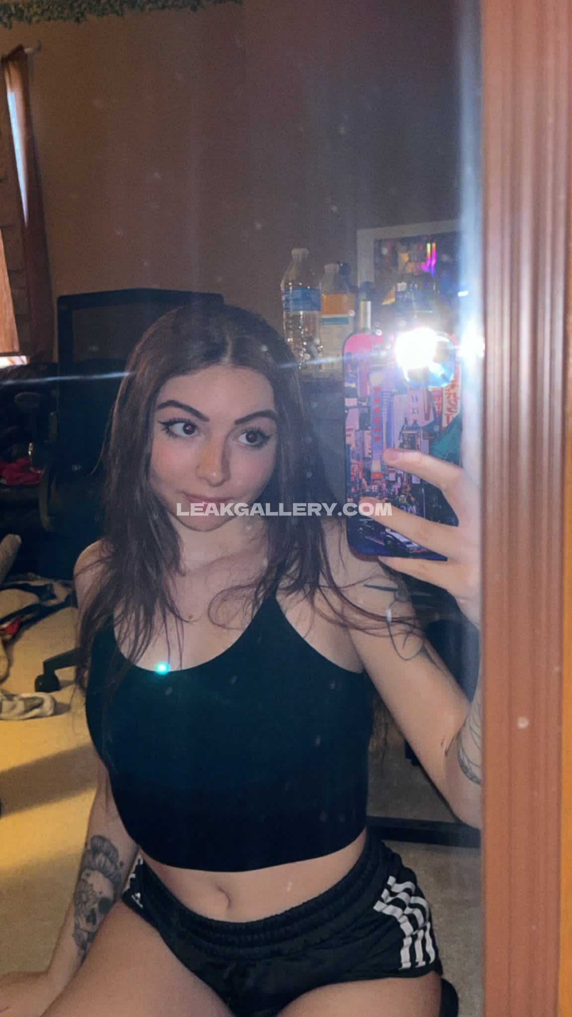 Laylubug / laylu Exclusive Leaked Nude OnlyFans #12751595