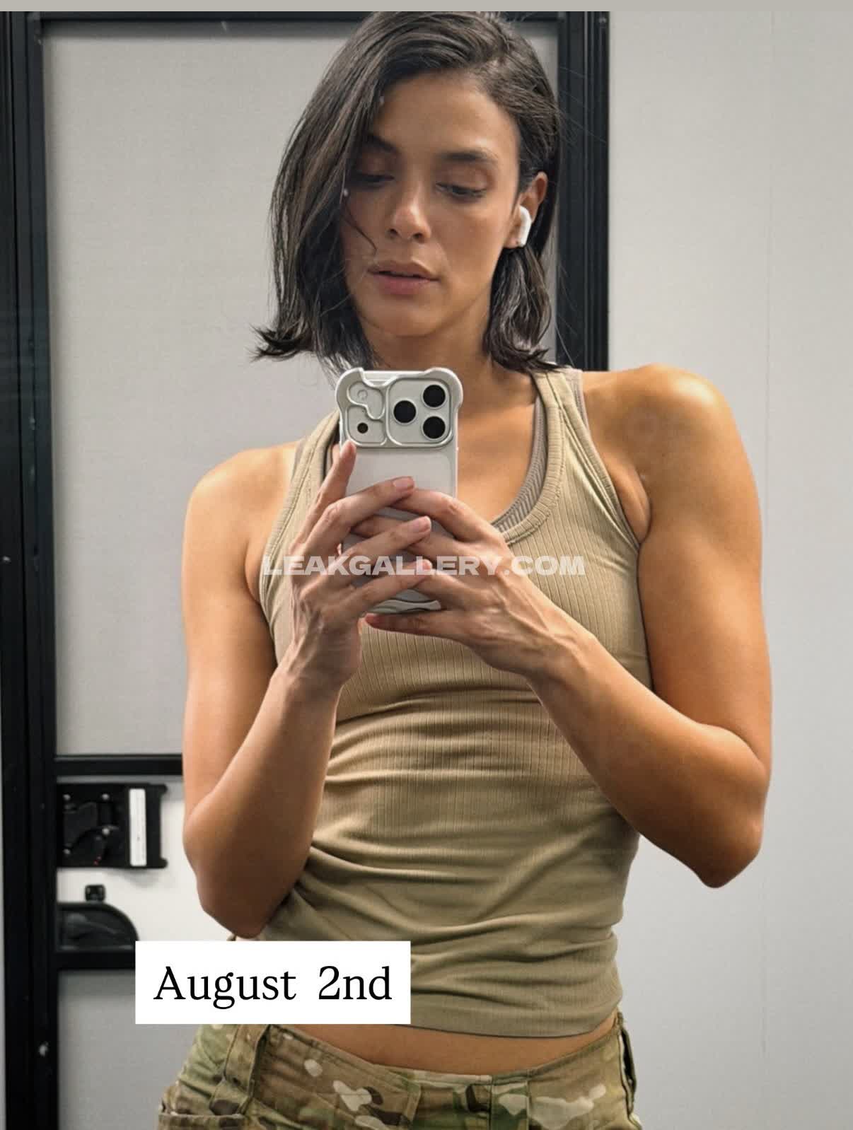 Laysladeo / laysla_de_oliveira Exclusive Leaked Nude OnlyFans #13031097