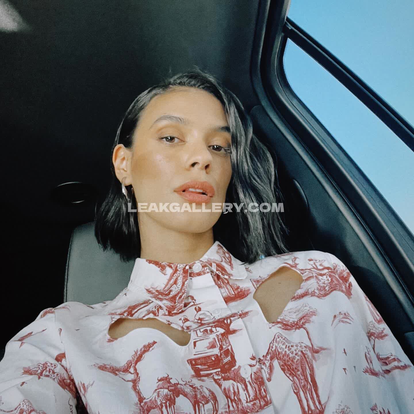 Laysladeo / laysla_de_oliveira Exclusive Leaked Nude OnlyFans #12759580