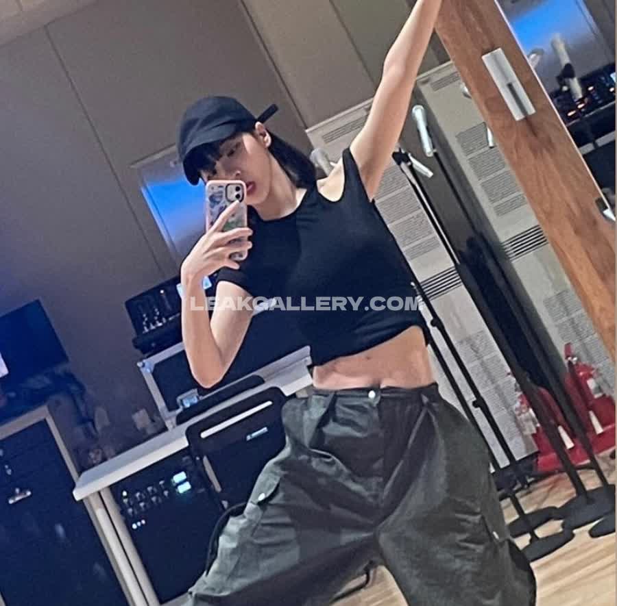 Le_sserafim Exclusive Leaked Nude OnlyFans #12367182