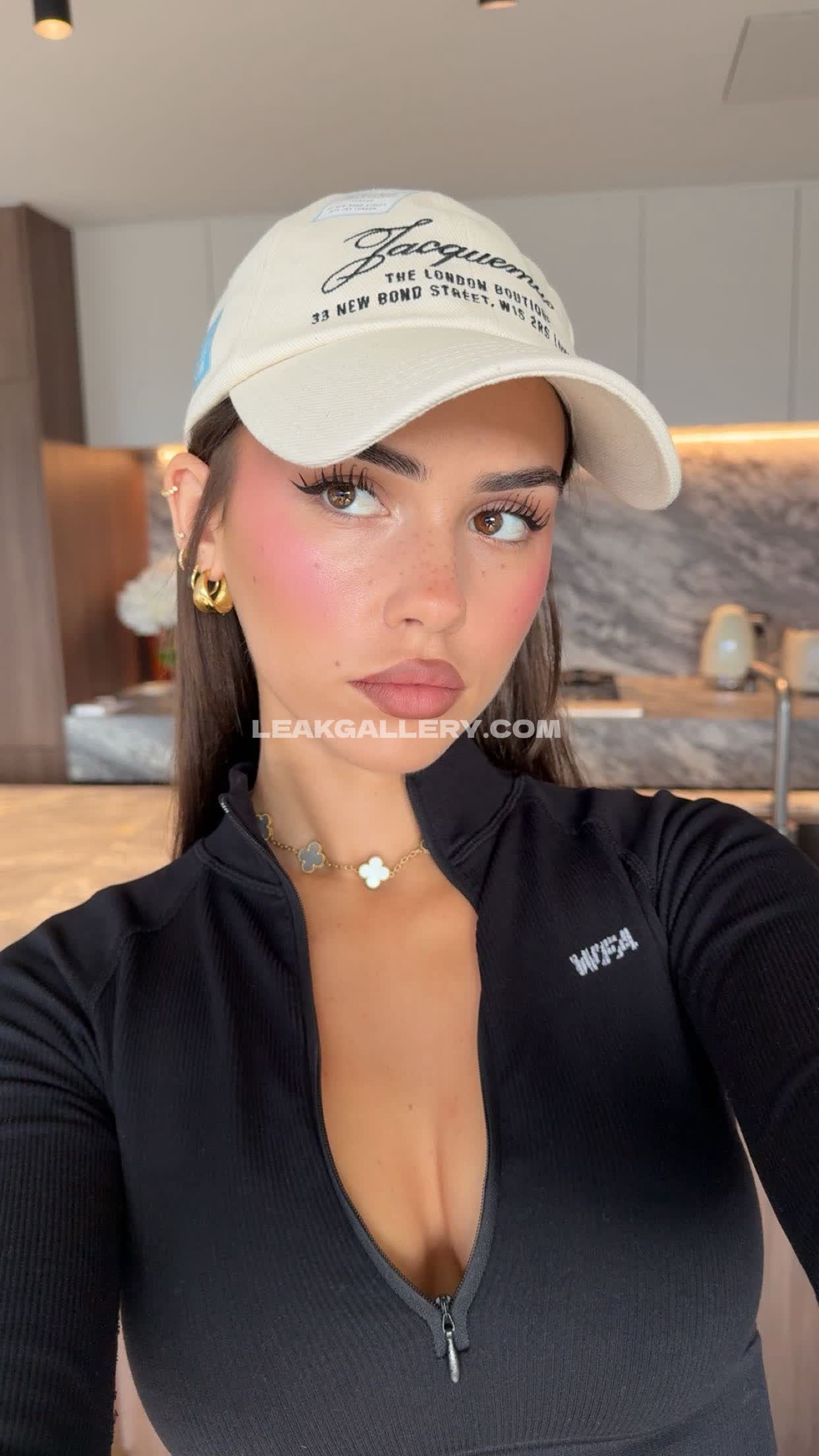 Leahhalton / leahholton Exklusiv geleakte Nacktbilder von OnlyFans #13007589