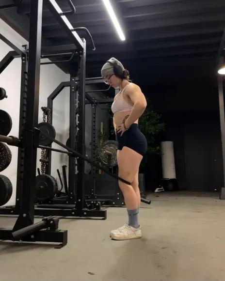 Leanbeefpatty Thighs In Gym Shorts OnlyFans Video Leaked