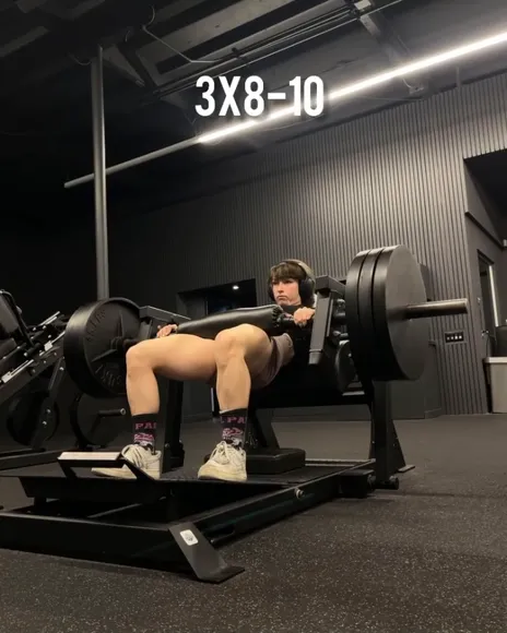 Leanbeefpatty Legs Spread On Bench OnlyFans Video Leaked