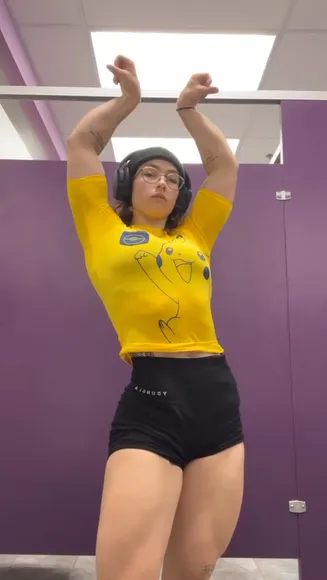 Leanbeefpatty Tight Yellow Top Flex OnlyFans Video Leaked