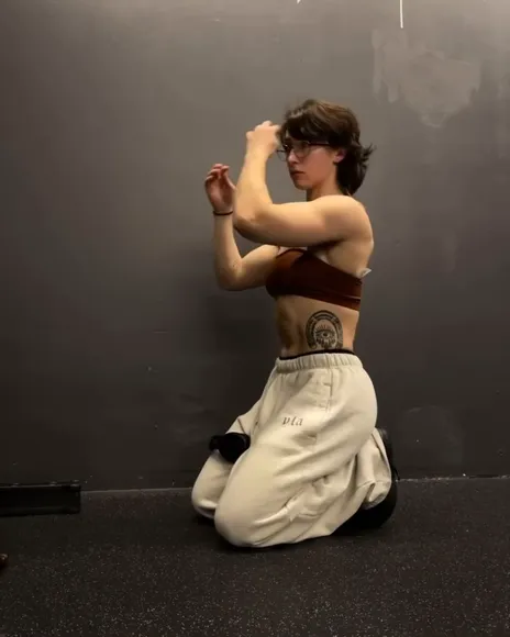Leanbeefpatty Muscle Flexing During Pushups OnlyFans Video Leaked