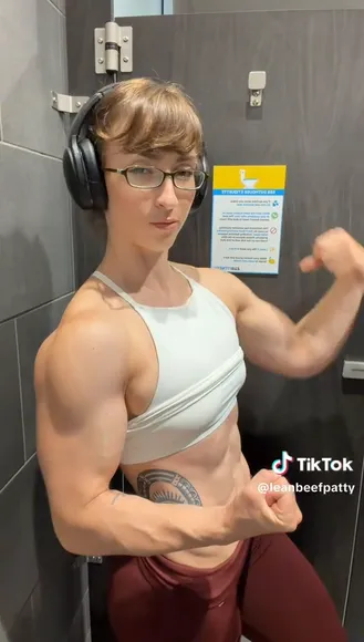 Leanbeefpatty Muscle Flexing Pose OnlyFans Video Leaked