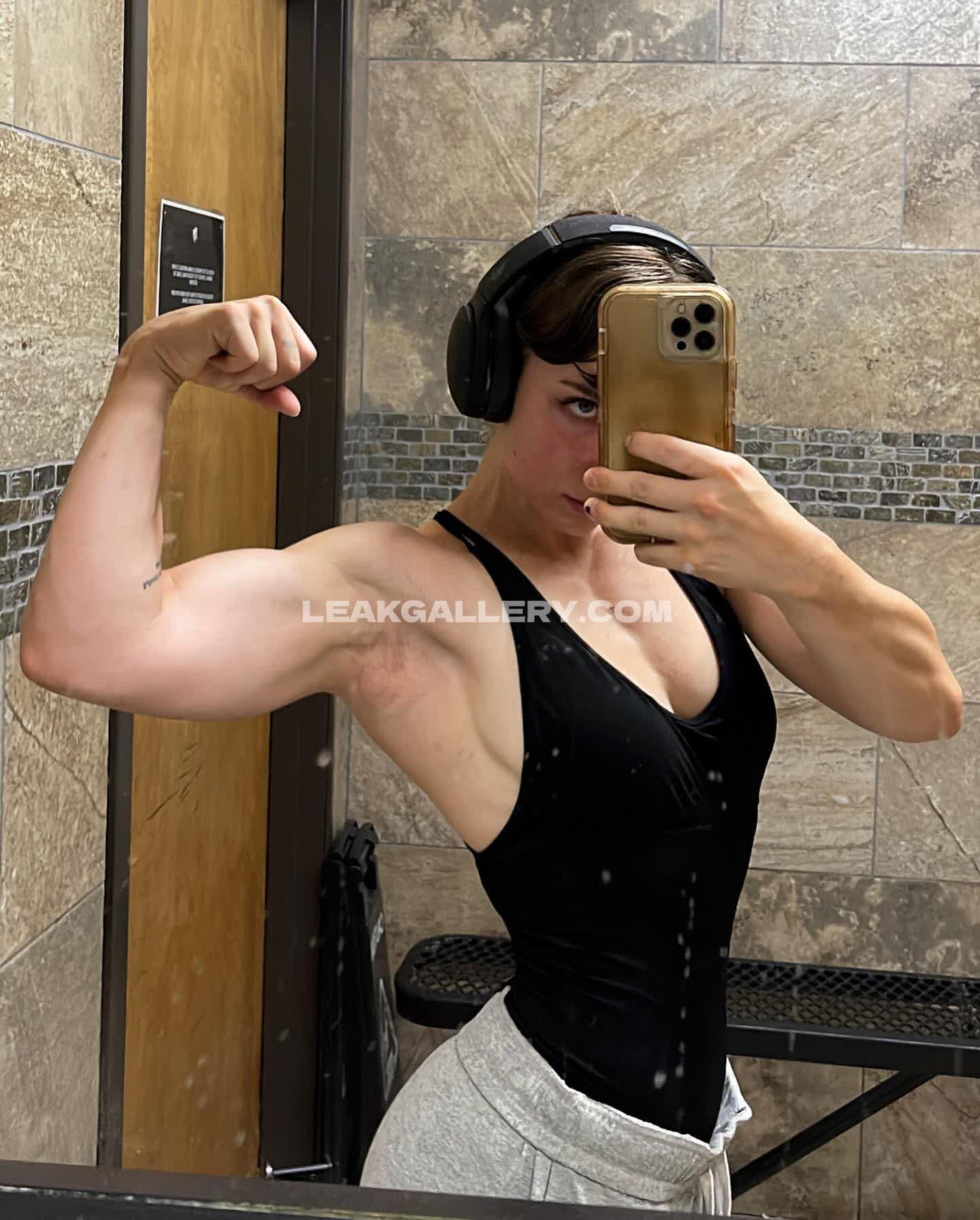 Leanbeefpatty / Leanbeafpatty Exclusive Leaked Nude OnlyFans #14697137