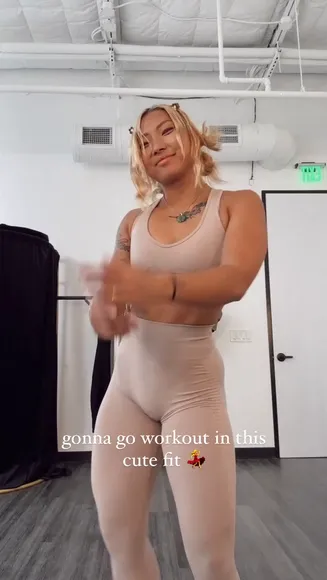 Leighlaurel Tight Leggings Workout Pose OnlyFans Video Leaked