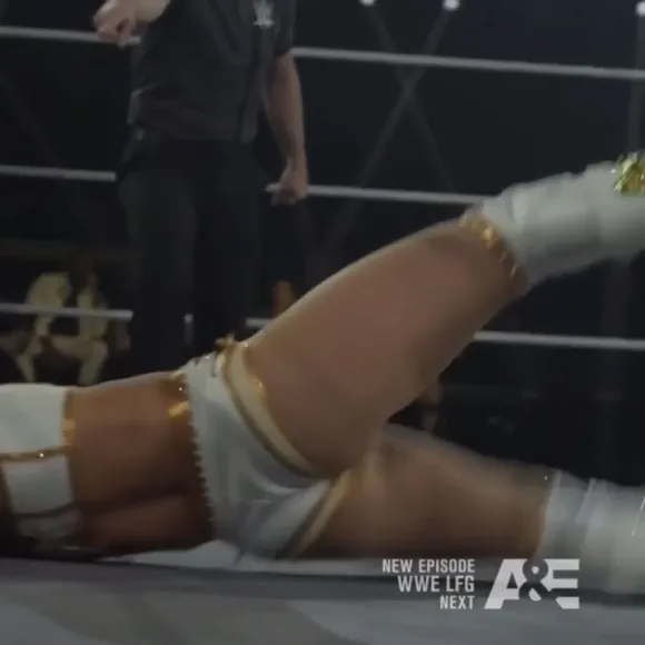 Leighlaurel White And Gold Wrestling Gear OnlyFans Video Leaked